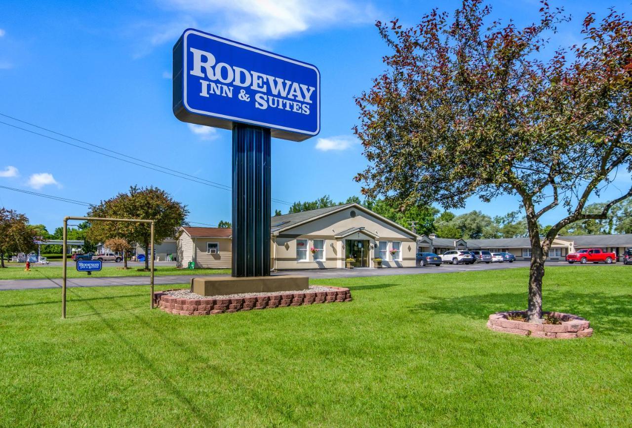 Rodeway Inn Weedsport Exterior foto