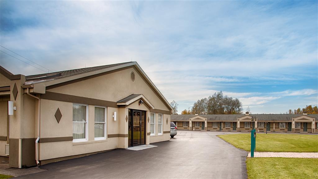 Rodeway Inn Weedsport Exterior foto